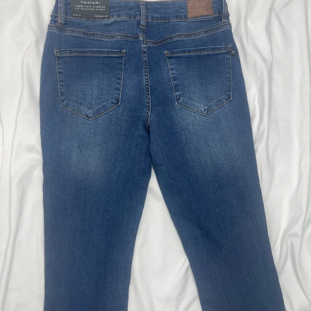 NWT Tahari Blue Skinny Jeans with Stretch and Tapered Leg - Picture 10 of 11